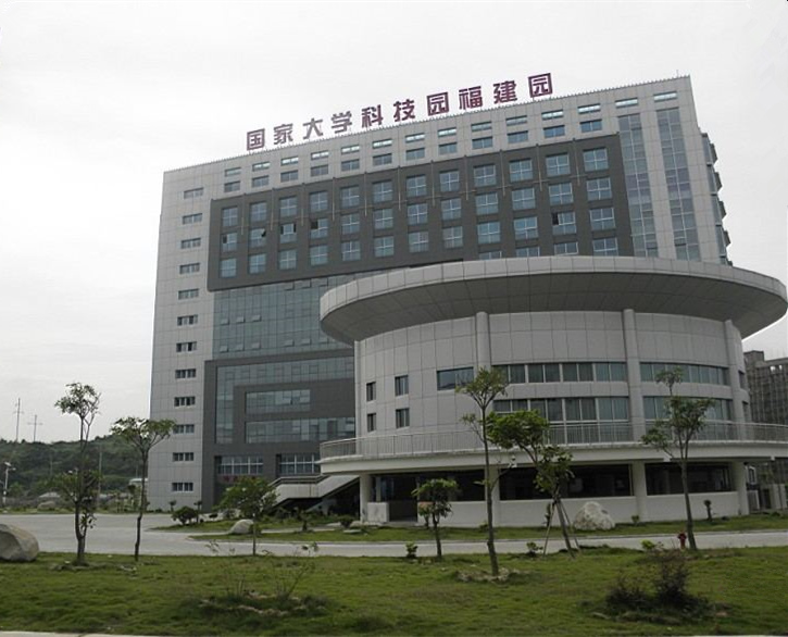 Về chúng tôi